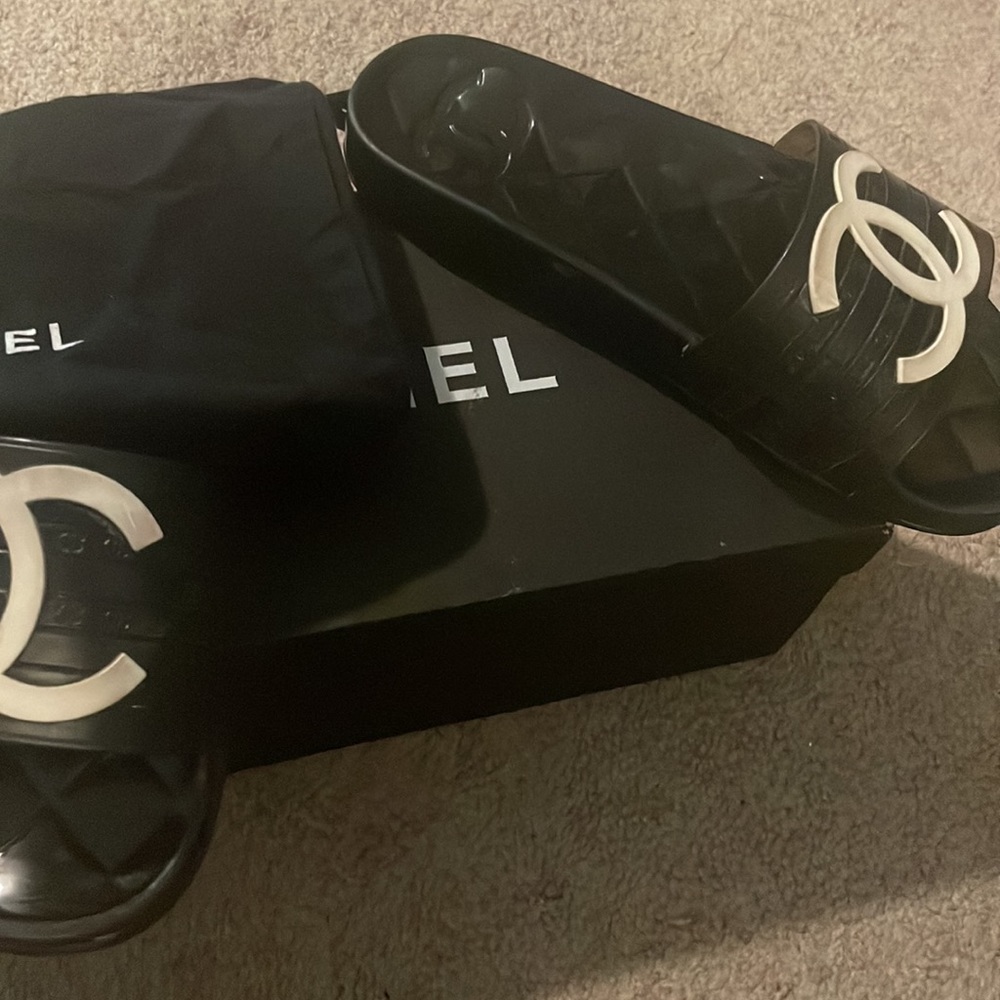 Chanel sandals - Picture 2 of 2